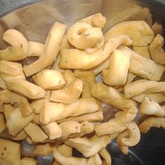 Namak paray A picture of Namak paray.