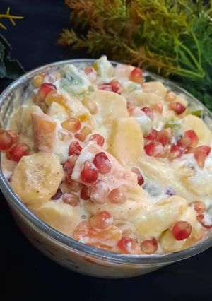 A picture of Creamy fruits Chaat 😋 😍.