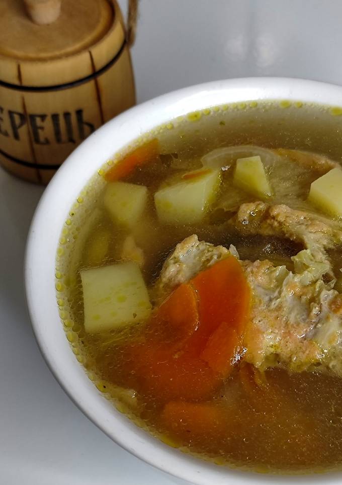 Уха по-домашньому з хребта червоної риби 🍲