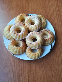 Citromos-túrós mini kuglóf recept fotója