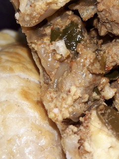 Una foto de Empanadas de carne cortada a cuchillo 👏