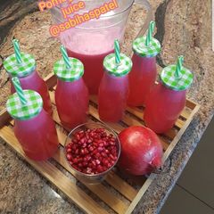A picture of Pomergrante juice.