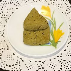 A picture of Bengali Style Lau / Bottle gourd peels Bata.