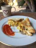 Sandwich telur orak-arik