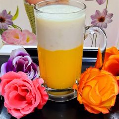 A picture of Mango Banana layer Smoothie🥭🍌.