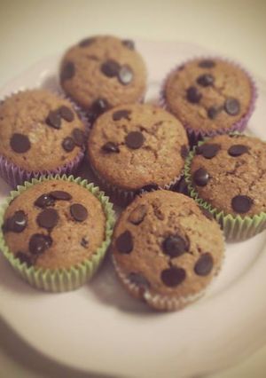 Una foto de Madalenas de banana con chips de chocolate