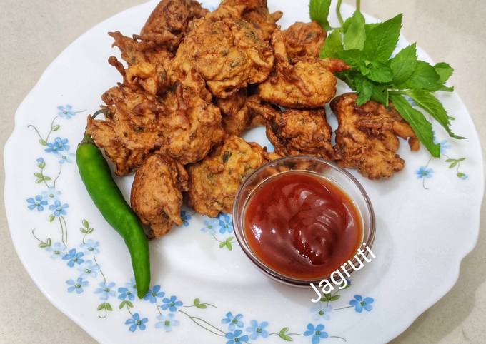 Step-by-Step Guide to Make Homemade Dudhi or Bottle Gourd Pakoda (Dudhi na Bhajiya)