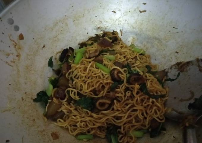 Mie goreng daging sapi sederhana tp enak