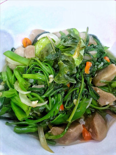Foto resep Tumis Kangkung Saos Tiram Dengan Daun Jeruk