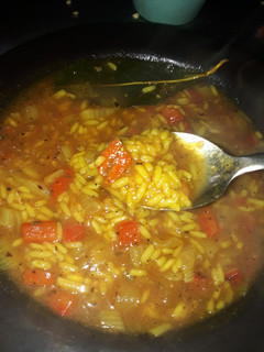 Una foto de Guiso de arroz, barato, y saludable! (Sin carnes)