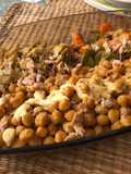 Garbanzos con verdura terminados en horno con alioli