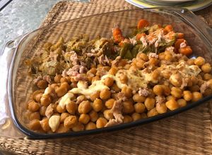 Foto principal de Garbanzos con verdura terminados en horno con alioli