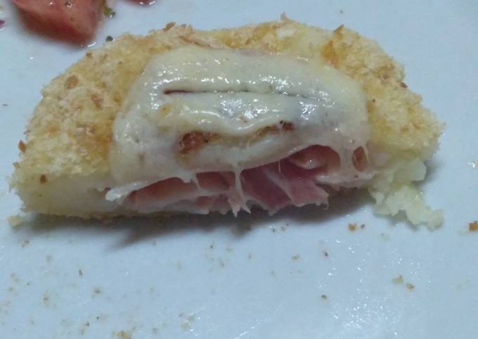 Croquetas de papa rellenas de jamón y queso (al horno) Receta de Agustina  Gómez- Cookpad