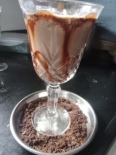 ઓરીયો શેક (Oreo Shake Recipe in Gujarati) રેસીપી મુખ્ય ફોટો