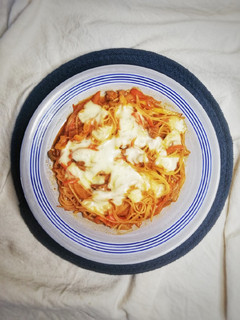 Foto de Esparguete com pimento, atum e queijo de cabra e ovelha