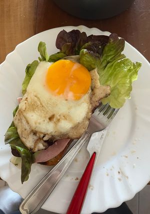 Une photo de Toast jambon salade œuf
