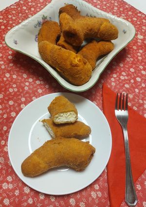 Túróval töltött kifli recept fotója