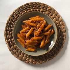 Penne Pasta Bolognese Simple রেসিপির প্রধান ছবি