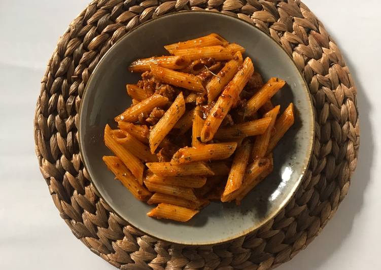 Penne Pasta Bolognese Simple