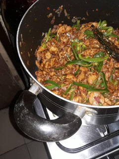 A picture of Chicken and shrimp Soy sauce.