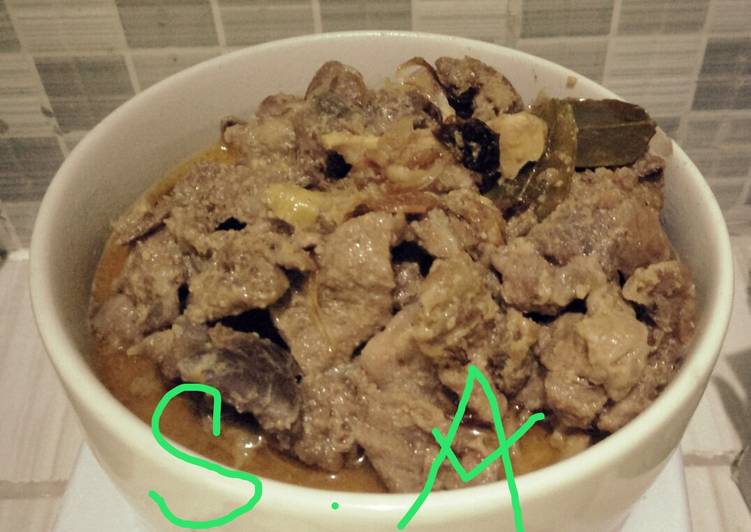 Daging kambing ungkep khas tulungagung