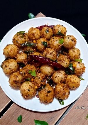 A picture of Spicy Ammini Kozhukattai.