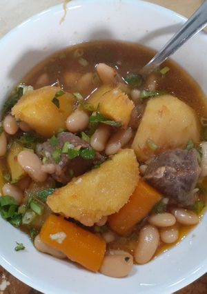 Hình của món Bò nấu đậu trắng.