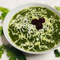 A picture of Green Vej Kheema Masala.