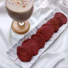 A picture of Oats Beetroot Cutlet with Sharjah Shake.