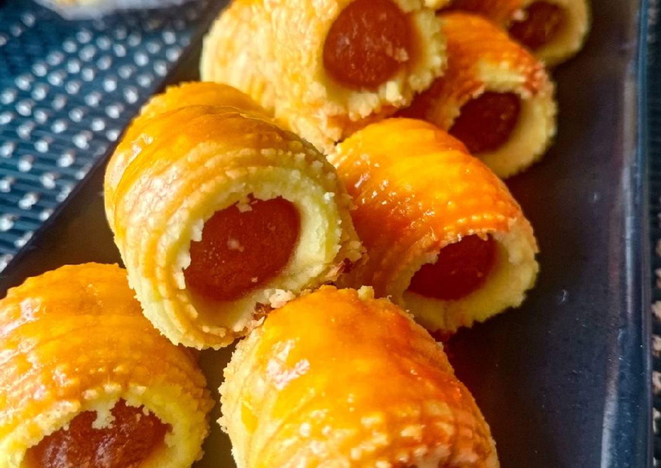 Tart Nenas Gulung by Qleena 🇬🇧(England)