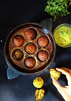 A picture of Healthy twist Tapioca vada with mint chutney bombs.