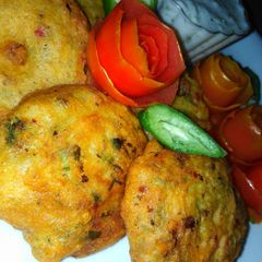 A picture of Alu kabab.