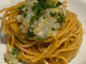 Una foto di bisque di scampi