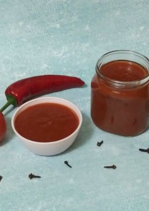 ટોમેટો સોસ (Tomato Sauce Recipe In Gujarati) રેસીપી મુખ્ય ફોટો