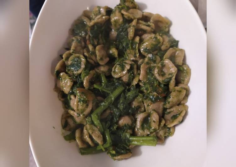 Orecchiette con cime di rapa