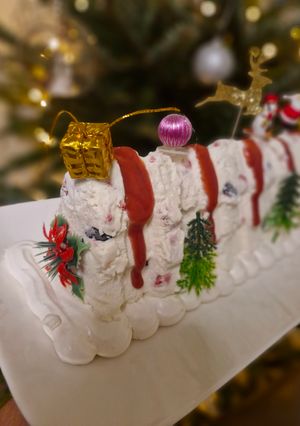 Une photo de Nougat glacé aux fruits rouges