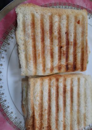 A picture of Veg sandwich.