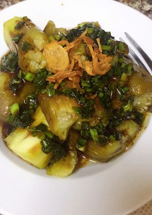 Hình của món Cà tím nướng mỡ hành.