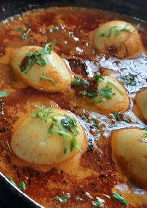 A picture of Egg masala gravy.