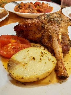 Una foto de Cordero al Horno