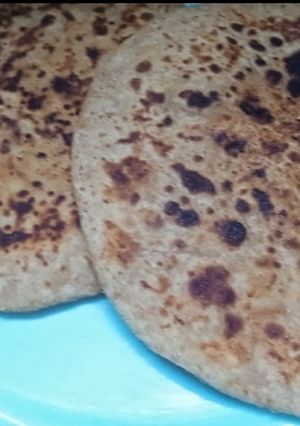 आलू के पराठे (Aloo ke parathe recipe in hindi) रेसिपी मुख्य फोटो