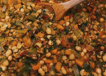 Easy Serving Recipe Tuscan white bean stew soup with kale and spelt Home Style