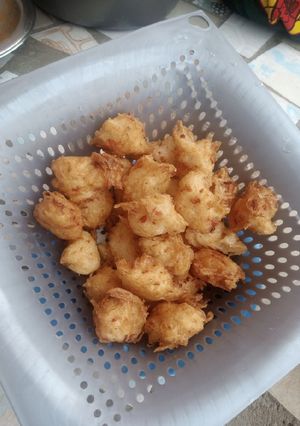 A picture of Ojojo.
