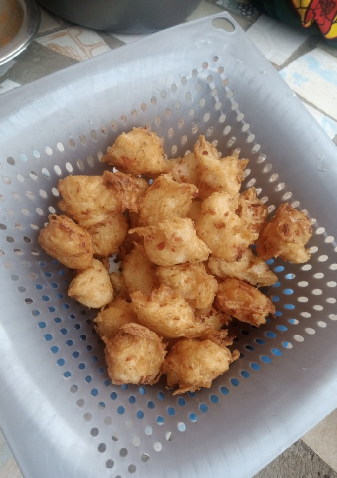 A picture of Ojojo.