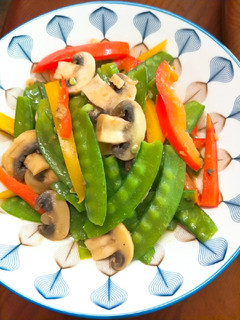 沙茶豌豆莢炒時蔬 的食譜成品照片