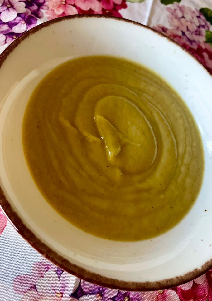 Una foto de Puré de verduras 🥒🧅🥔🧈🧀