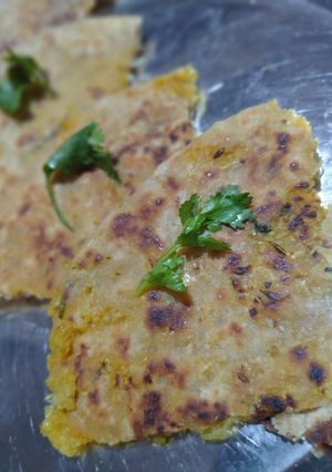 मूली का पराठा (mooli ka paratha recipe in Hindi) रेसिपी मुख्य फोटो