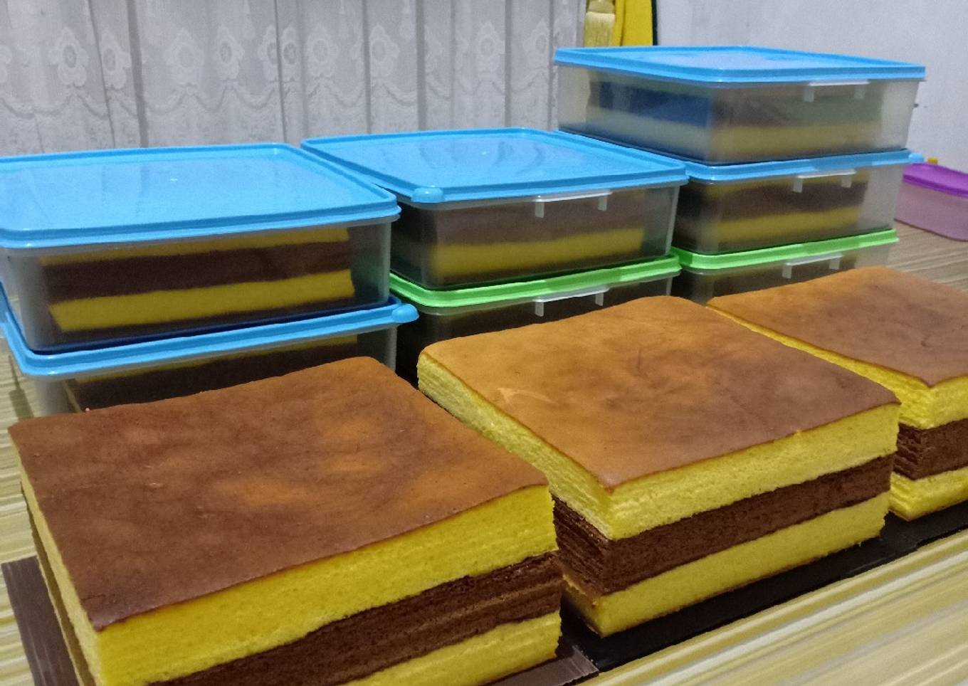 Spiku Lapis Surabaya Premium