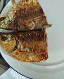 Pescado frito bocachico pez de agua dulce
