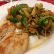 Suprema a la plancha con salteado de vegetales